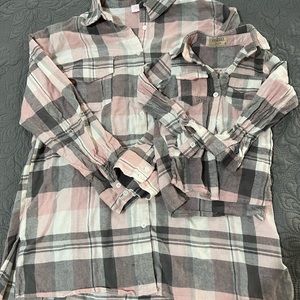 Pink lily mommy and me set size large and 2T pink and gray flannels